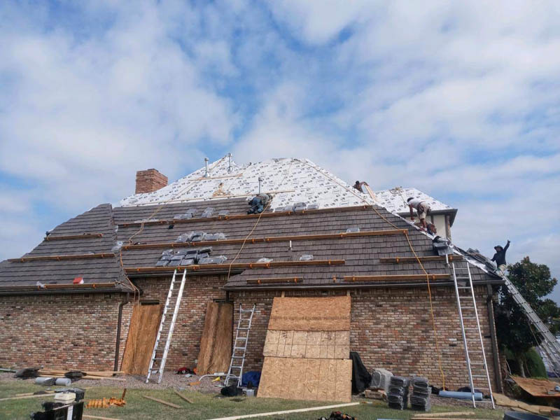 Lafayette, co roofing contractor completing roof replacement in lafayette